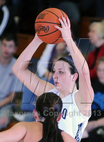 Thumbnail 3 in McLean County vs Ohio County (10th District Semi-Final) photogallery.