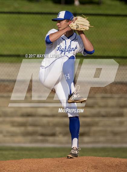 Thumbnail 2 in Newport Central Catholic vs Highlands photogallery.