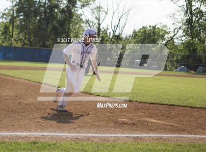 Thumbnail 3 in Newport Central Catholic vs Highlands photogallery.