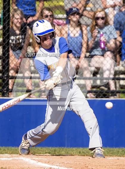 Thumbnail 2 in Newport Central Catholic vs Highlands photogallery.