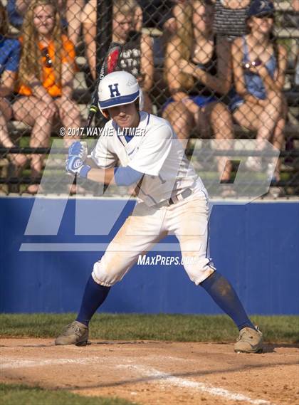 Thumbnail 3 in Newport Central Catholic vs Highlands photogallery.