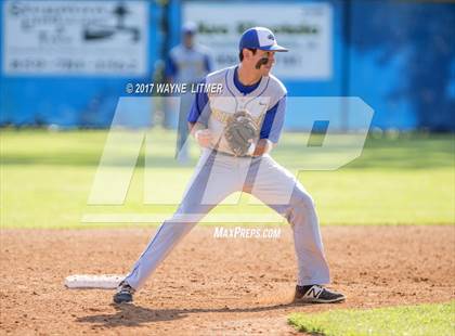 Thumbnail 2 in Newport Central Catholic vs Highlands photogallery.
