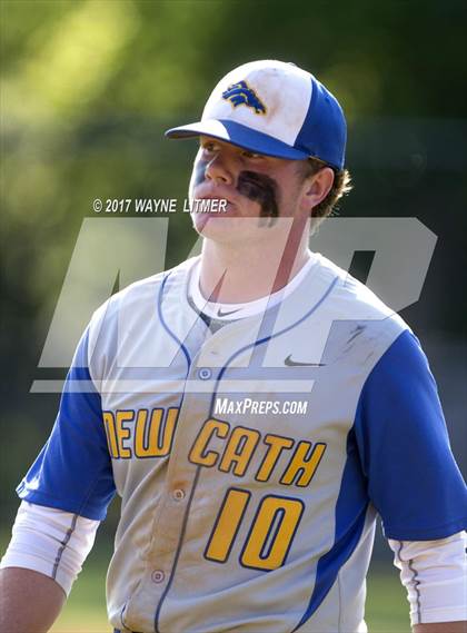 Thumbnail 3 in Newport Central Catholic vs Highlands photogallery.