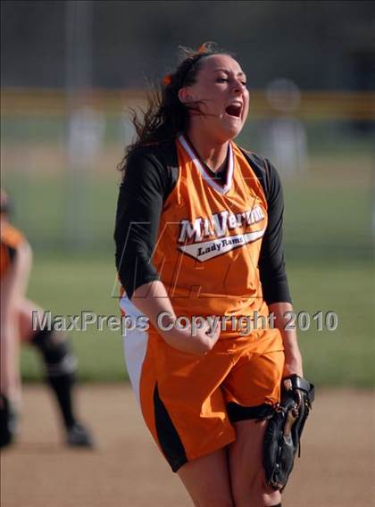 Thumbnail 2 in Mt. Vernon @ Carterville photogallery.