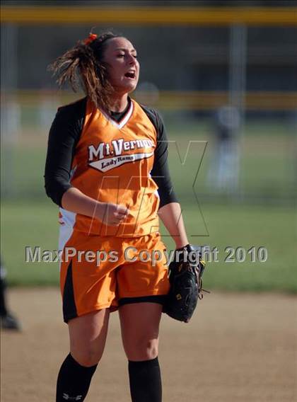 Thumbnail 3 in Mt. Vernon @ Carterville photogallery.