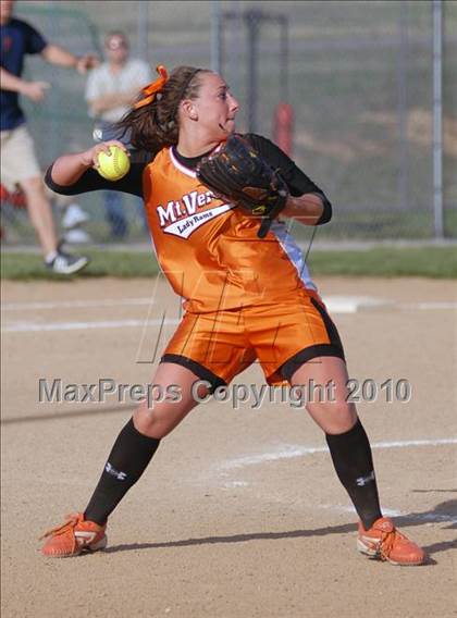 Thumbnail 2 in Mt. Vernon @ Carterville photogallery.