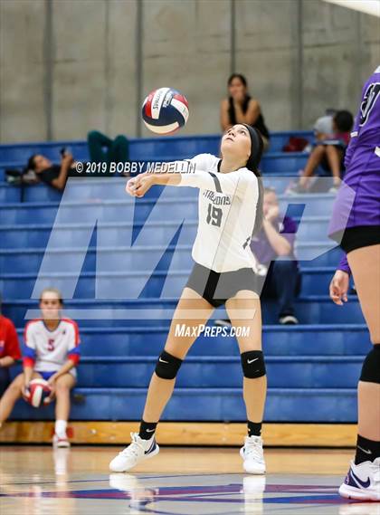 Thumbnail 3 in Madera South @ Buchanan photogallery.