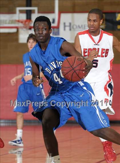 Thumbnail 3 in Davis vs. Pleasant Grove (Common Good Classic) photogallery.