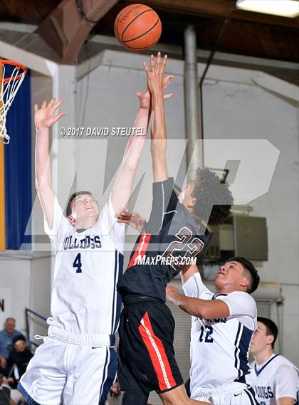 Thumbnail 3 in Salesian College Preparatory vs. Gridley (Gridley Invitational) photogallery.