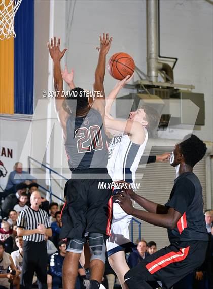 Thumbnail 2 in Salesian College Preparatory vs. Gridley (Gridley Invitational) photogallery.