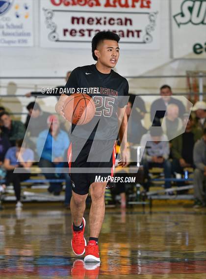 Thumbnail 3 in Salesian College Preparatory vs. Gridley (Gridley Invitational) photogallery.