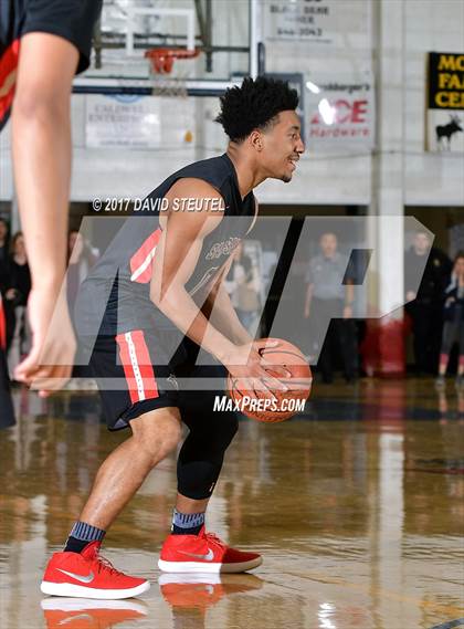 Thumbnail 2 in Salesian College Preparatory vs. Gridley (Gridley Invitational) photogallery.