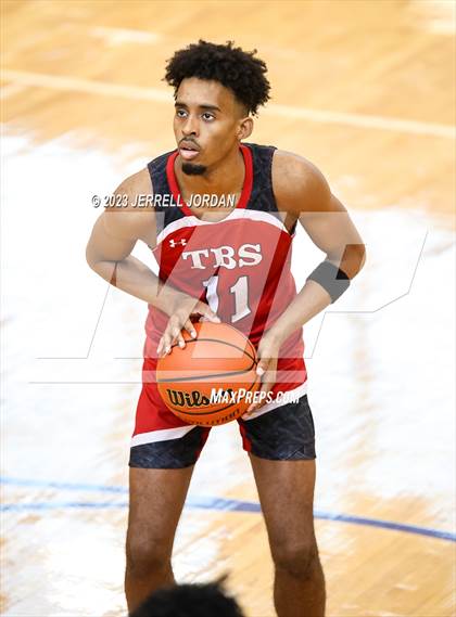 Thumbnail 2 in The Burlington School vs Southern Durham (John Wall Holiday Invitational) photogallery.