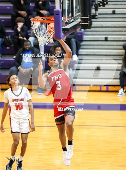Thumbnail 2 in The Burlington School vs Southern Durham (John Wall Holiday Invitational) photogallery.