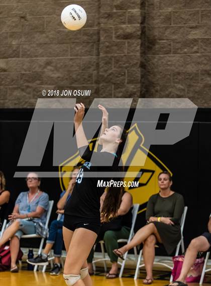 Thumbnail 3 in Buena vs Clovis East photogallery.