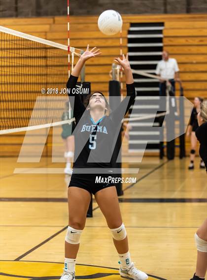 Thumbnail 3 in Buena vs Clovis East photogallery.