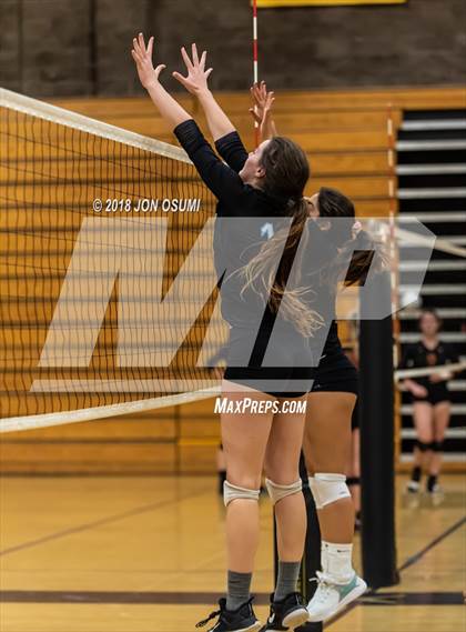 Thumbnail 1 in Buena vs Clovis East photogallery.