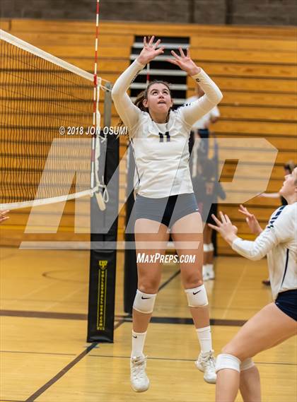 Thumbnail 3 in Buena vs Clovis East photogallery.