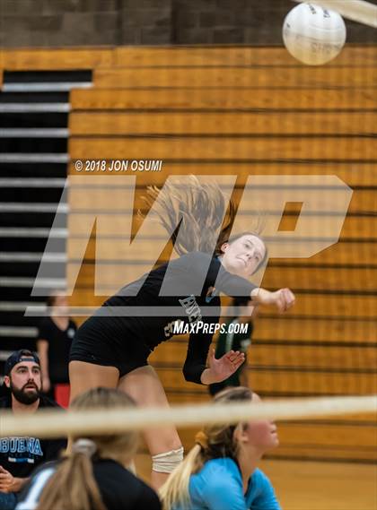 Thumbnail 2 in Buena vs Clovis East photogallery.