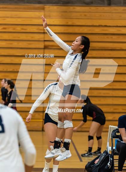 Thumbnail 3 in Buena vs Clovis East photogallery.