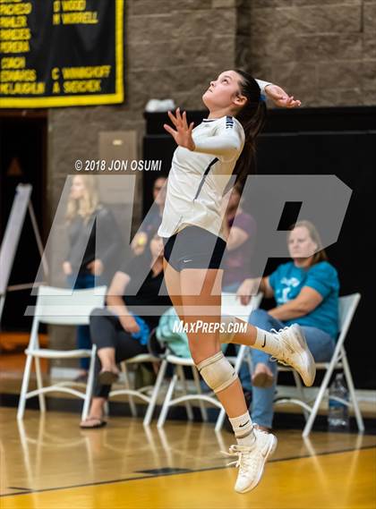 Thumbnail 2 in Buena vs Clovis East photogallery.