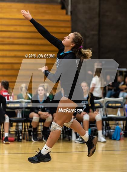 Thumbnail 2 in Buena vs Clovis East photogallery.