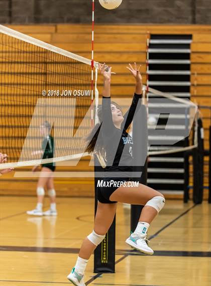 Thumbnail 2 in Buena vs Clovis East photogallery.