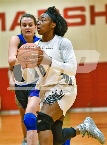 Thumbnail 1 in Pleasant Grove vs. Bullard (UIL 4A Regional Quarterfinal) photogallery.