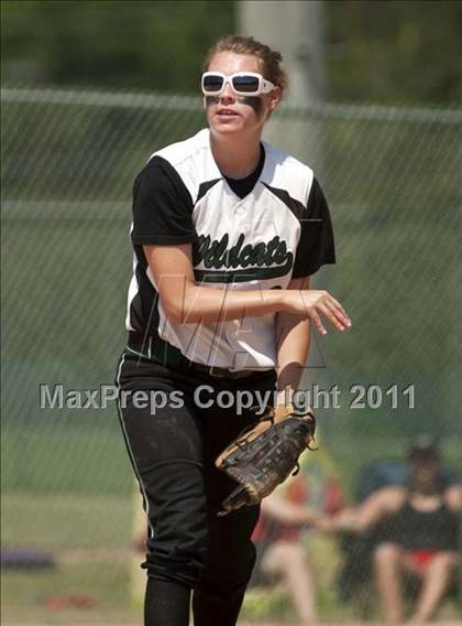 Thumbnail 2 in Swansboro vs. Eastern Randolph (NCHSAA 2A Semifinal) photogallery.