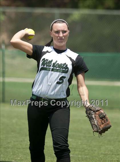 Thumbnail 3 in Swansboro vs. Eastern Randolph (NCHSAA 2A Semifinal) photogallery.
