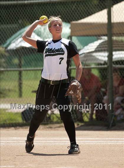 Thumbnail 3 in Swansboro vs. Eastern Randolph (NCHSAA 2A Semifinal) photogallery.
