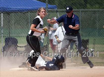 Thumbnail 3 in Swansboro vs. Eastern Randolph (NCHSAA 2A Semifinal) photogallery.