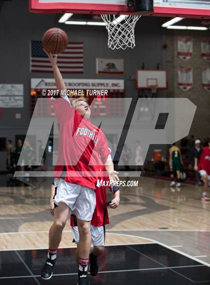 Thumbnail 2 in Paradise @ Foothill photogallery.