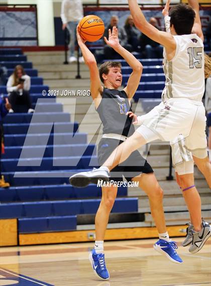 Thumbnail 3 in Etowah @ Woodstock photogallery.