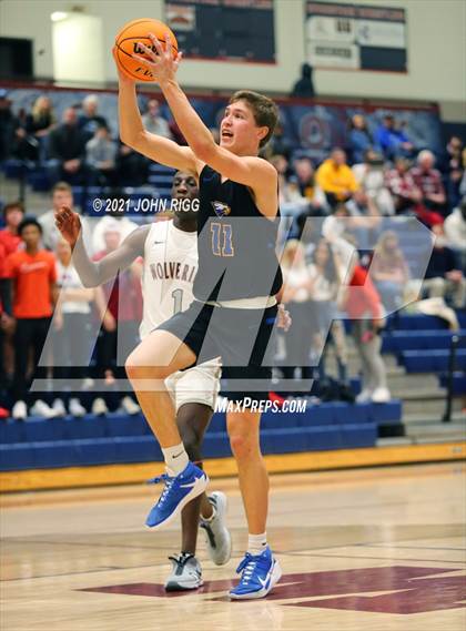 Thumbnail 3 in Etowah @ Woodstock photogallery.