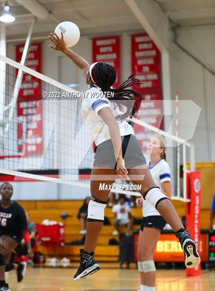 Thumbnail 2 in Fayetteville Christian @ Berean Baptist Academy photogallery.