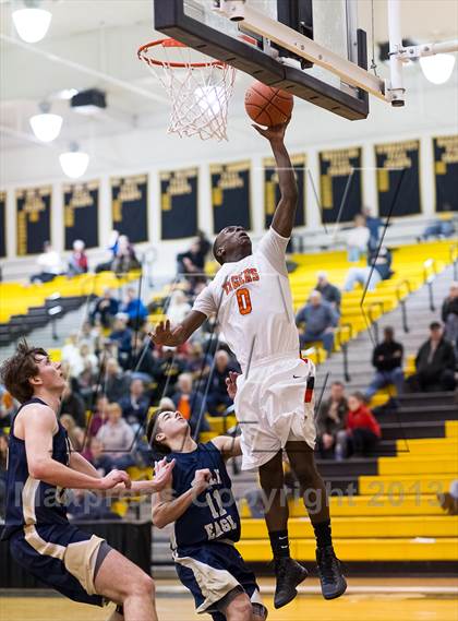 Thumbnail 2 in Beaver Falls vs. Bald Eagle Area (PIAA Class AA Playoff - Round 1) photogallery.