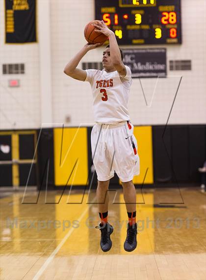 Thumbnail 1 in Beaver Falls vs. Bald Eagle Area (PIAA Class AA Playoff - Round 1) photogallery.
