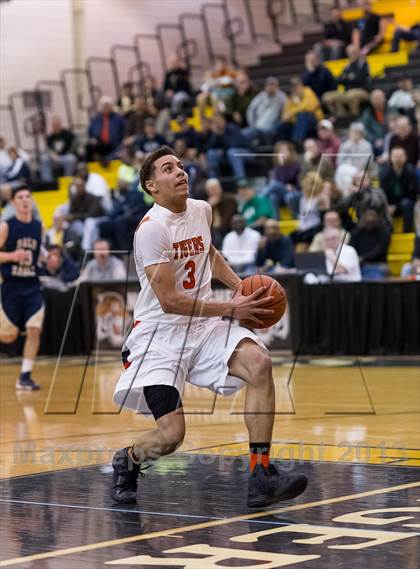 Thumbnail 1 in Beaver Falls vs. Bald Eagle Area (PIAA Class AA Playoff - Round 1) photogallery.