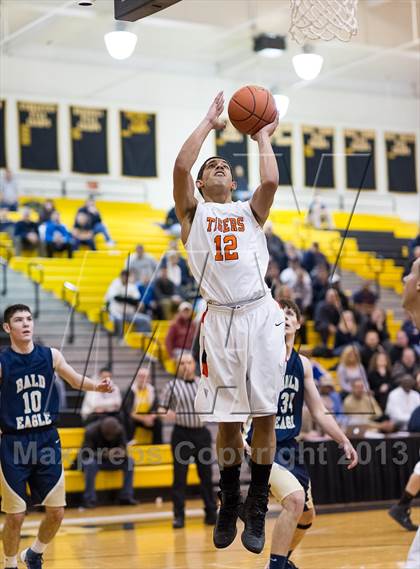 Thumbnail 1 in Beaver Falls vs. Bald Eagle Area (PIAA Class AA Playoff - Round 1) photogallery.