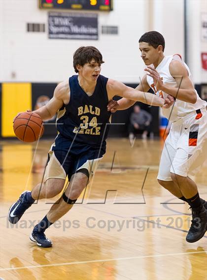 Thumbnail 1 in Beaver Falls vs. Bald Eagle Area (PIAA Class AA Playoff - Round 1) photogallery.