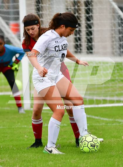 Thumbnail 1 in Lee [Robert E.] @ Clark photogallery.