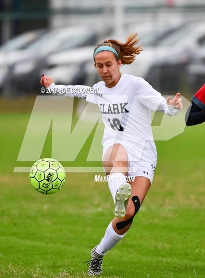 Thumbnail 1 in Lee [Robert E.] @ Clark photogallery.