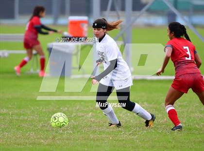 Thumbnail 2 in Lee [Robert E.] @ Clark photogallery.