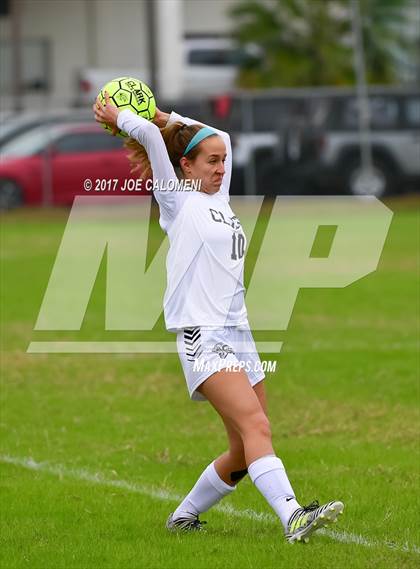 Thumbnail 3 in Lee [Robert E.] @ Clark photogallery.