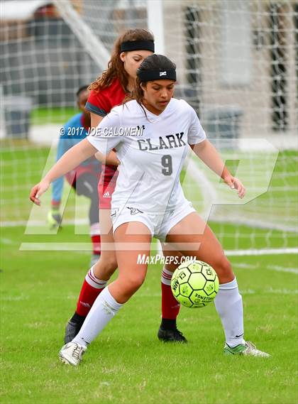 Thumbnail 2 in Lee [Robert E.] @ Clark photogallery.