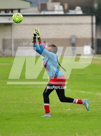 Thumbnail 1 in Lee [Robert E.] @ Clark photogallery.