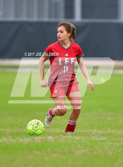 Thumbnail 2 in Lee [Robert E.] @ Clark photogallery.