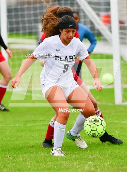 Thumbnail 1 in Lee [Robert E.] @ Clark photogallery.