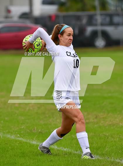 Thumbnail 1 in Lee [Robert E.] @ Clark photogallery.